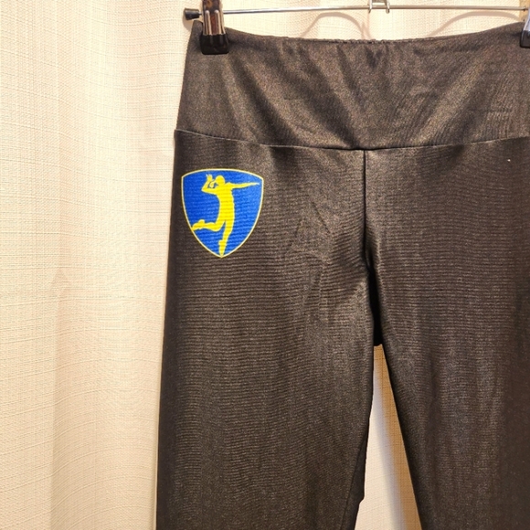 GOLDSHEEP Black Volleyball Leggings with Colorful Stripes Size M - Picture 3 of 6